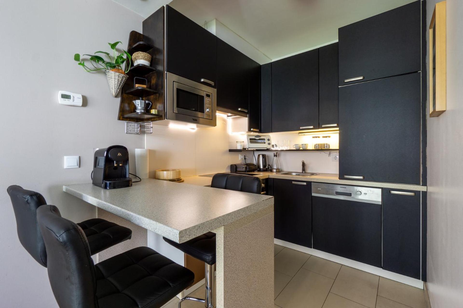 Apartment With Garden Close To Stadthalle, Westbahnhof Вена Экстерьер фото